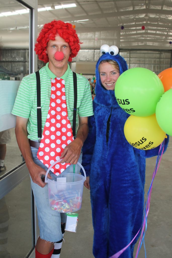 John Rock and Lydia Taylor dressed as a clown and Cookie Monster. Photo Linden Morris / Stanthorpe Border Post